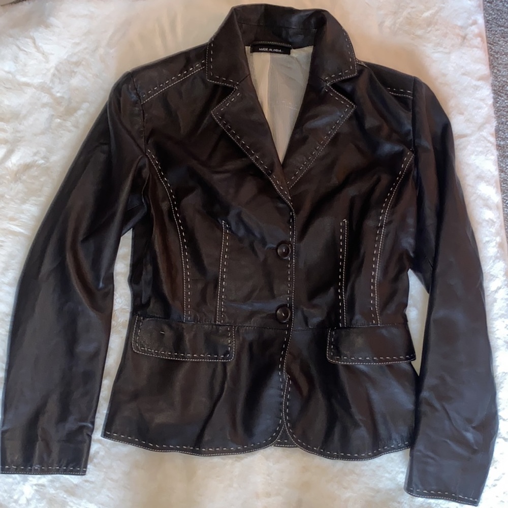 Lamatta | Vintage brown button up leather jacket with tan stitching | size small
